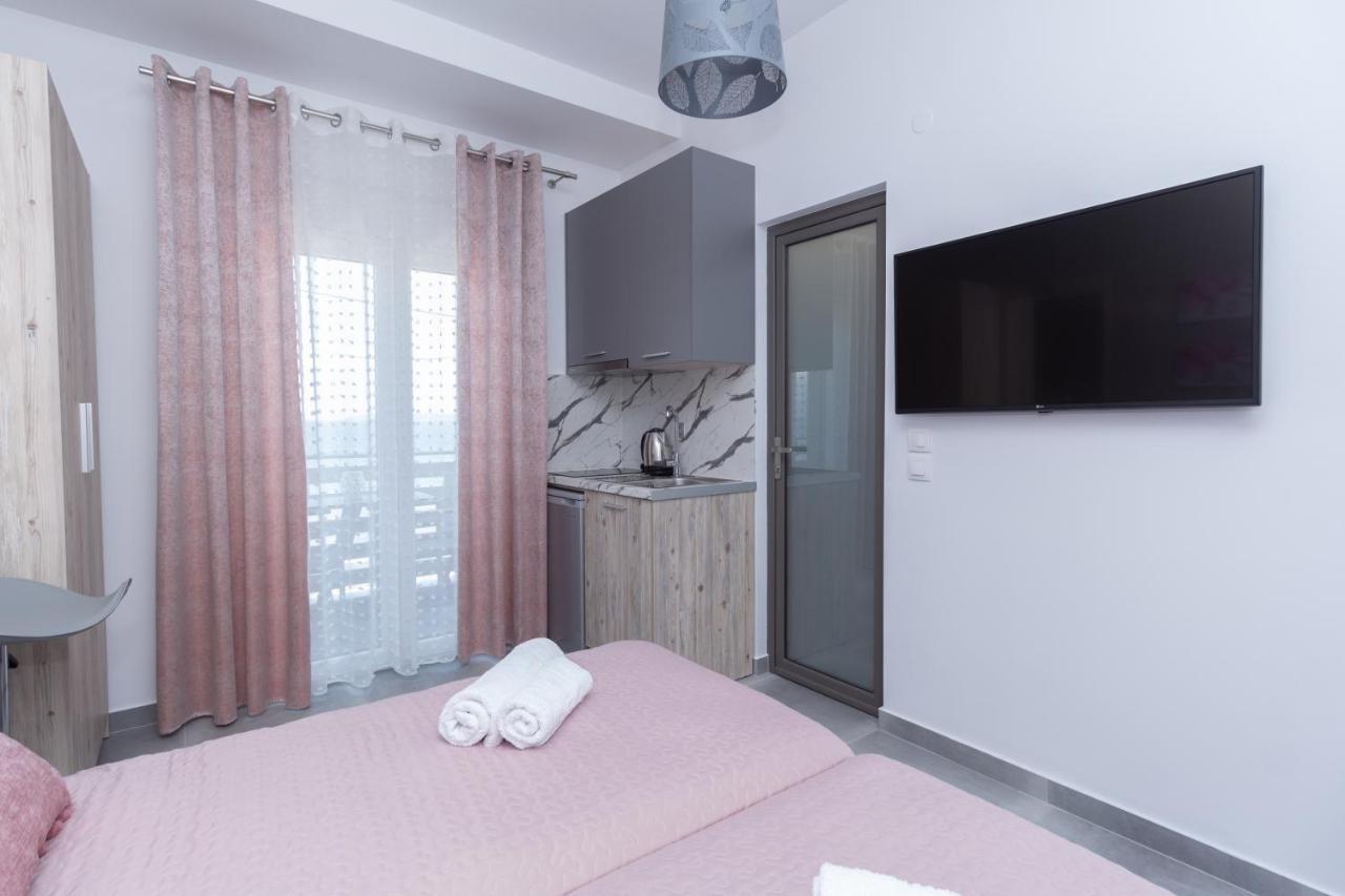 Golden Seaside 1 Nea Roda Exterior foto